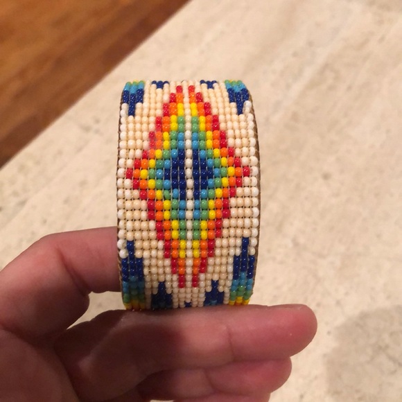 Amazing beaded cuff! - Picture 2 of 3